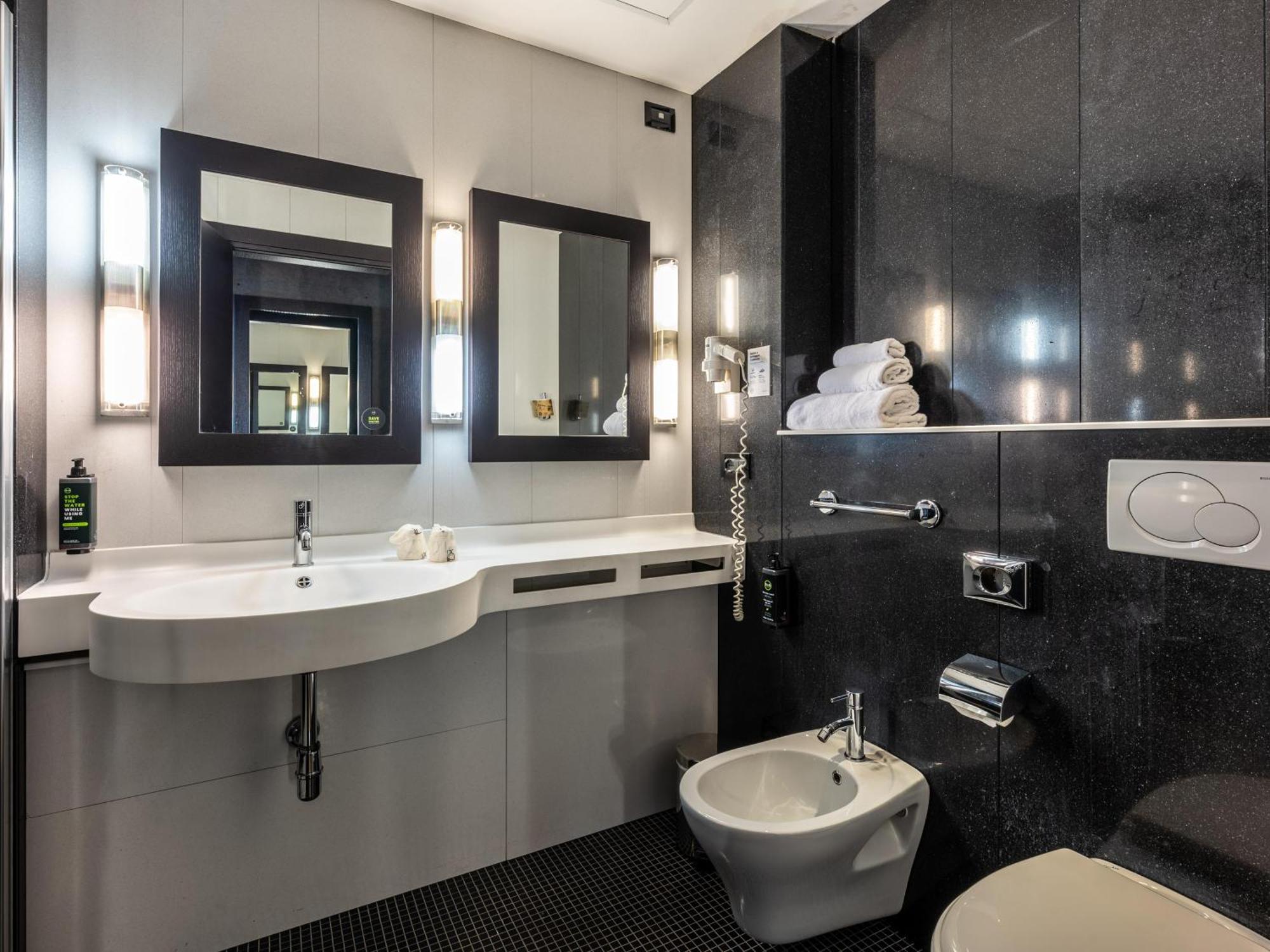 B&B Hotel Borgaro Torinese Extérieur photo